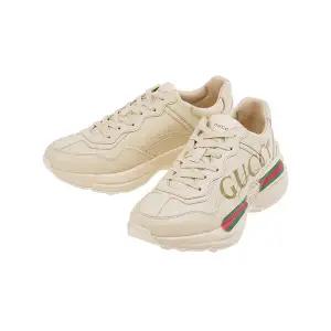 (구찌) FW25 여성 롸이톤 가죽 스니커즈 528892 DRW00 9522