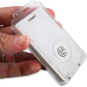 교사용 구멍이 있는 센테직스 배지 홀더 - 학교 ID 1개와 V2 위기 경보 1개 보유 헤비 듀티 폴리카보네이트