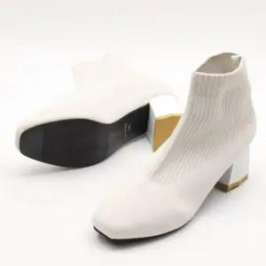 [옷자락]여성 편안한 일상용 미들힐 부츠