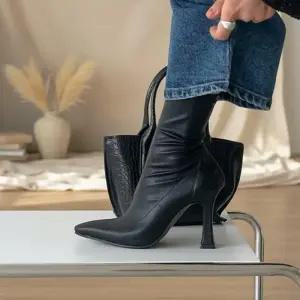 [옷자락]여성 모던 오피스와 데이트용 하이힐 앵클 부츠