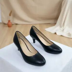 여성용 세련된 미들힐 데일리 펌프스