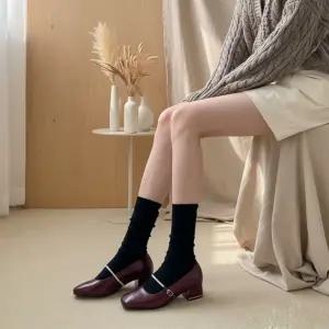 여성용 스퀘어토 큐빅 로우힐 메리제인 펌프스봄가을용