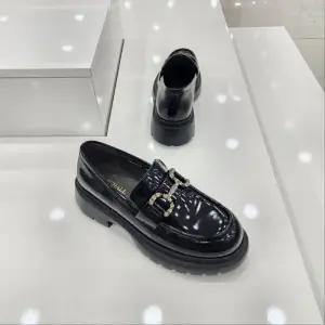 [탠디]by미셸 x23219 소가죽소재 5cm굽 앞 장식 여성 키높이 로퍼 cc3_CC