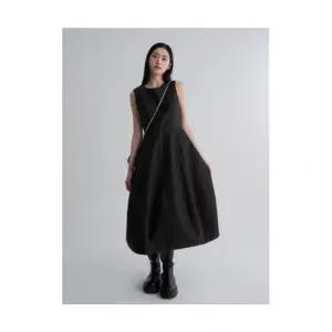 에잇세컨즈 8SECONDS 코튼 벌룬 롱원피스 블랙 1714586