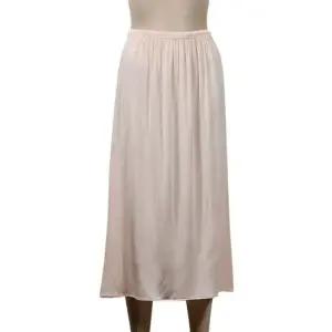 가볍고 시원한 촉감 여성 인견 8부 롱 속치마 스타킹 여성내의 팬츠 팬티스타킹 덧신