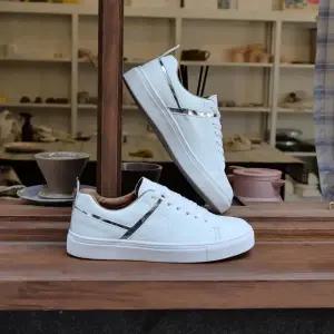 남성 단화 화이트 발편한 캐주얼 운동화 굽높은 신발 3.5cm