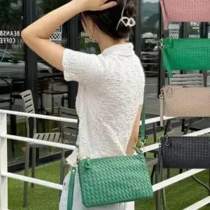 [패션] 클러치 미니멀 데일리 디자인 가벼운 여성 패션