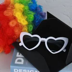 뿔테 인싸 하트 선글라스 안경 화이트