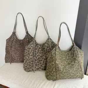 [라일리] Rly 직장인 패션 쇼퍼백 핸드백 여성백팩 숄더백 미니