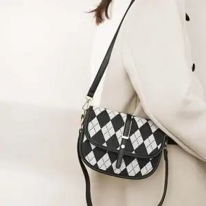 [라일리] Rly 여성백팩 백팩 핸드백 여자백팩 학생 코디 여성