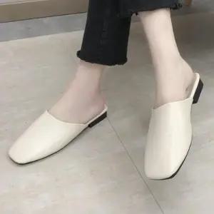 [라일리] Rly 편한운동화 힐슬리퍼 여성슬리퍼 따뜻한 블로퍼 방