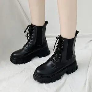 [라일리] Rly 봄 부츠힐 통굽 봄부츠 봄구두 봄신발 부티 힐