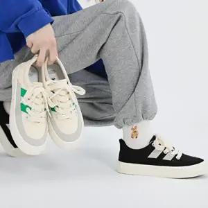 [옷자락]남자 여자 데일리 베이직 캐주얼 스니커즈