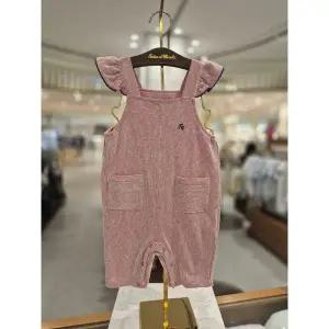 [쇼콜라](타임스퀘어점패션관)아이린멜빵롬퍼 (TTOMQA186)