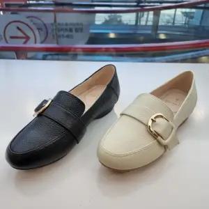 엘칸토 HC09 여성 버클장식 클래식 로퍼 (블랙/아이보리) LCWC43U613-4