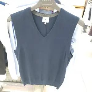 [예작]브이넥조끼 캐시미어견혼방 YJESCD491BL