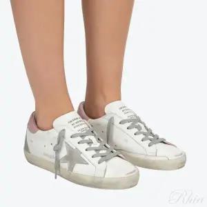 [골든구스] 슈퍼스타 핑크탭 화이트 여성 스니커즈 154328029