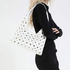 여성 도트 버클 숄더백 레더 빅 호보백 가방 3색