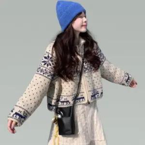 [옷자락]여성 루즈핏 크롭 하이넥 노르딕 디자인 집업 니트 스웨터