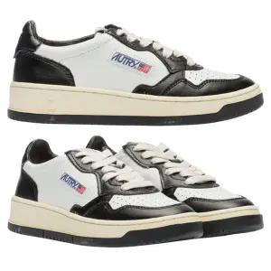 [오트리] 24FW 메달리스트 로우탑 스니커즈 AULW WB01