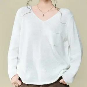 [패션시그널]루즈핏 원포켓포인트 브이넥 니트 D16BDB