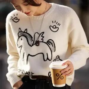 [패션시그널]큐티 유니콘 라운드넥 니트 E3A702