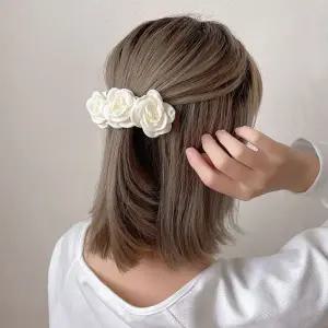 러블리 꽃송이 묶음머리핀 포인트 헤어 액세서리