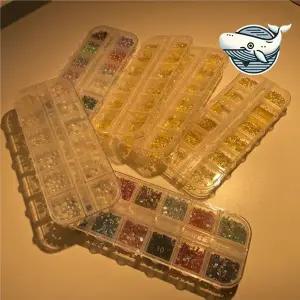 [콩심팥심]다양한 색상 믹스큐빅 네일아트 파츠 레진아트