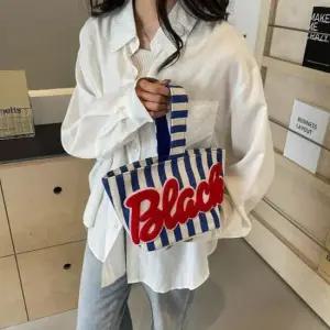 컬러 스트라이프 부클 토트백