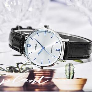 카시오 LTP-VT01L-7B1 여성 가죽 시계