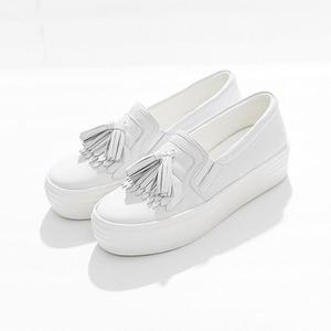 [지젤슈즈]태슬 화이트 슬립온 /[2195]