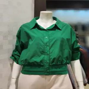 [벨라디터치] V1E2BL24 숏기장 셔츠 블라우스