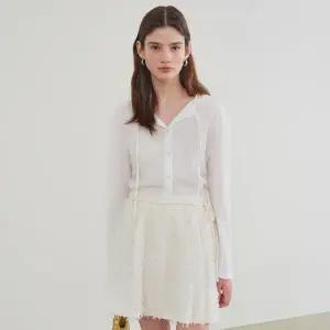 [롯데백화점]온앤온 플리츠 타이 블라우스 NEW5SB216