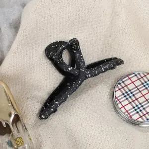 [비투비월드][엔젤슈슈] 페인팅 꼬임 대왕 집게핀(블랙)