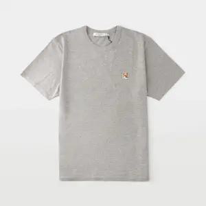 메종키츠네 폭스 헤드 패치 남녀공용 반팔 티셔츠 AM00103KJ0008 H150