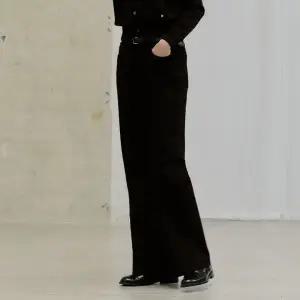 [롯데백화점]플랙 여성 블랙와이드 데님팬츠 M45 블랙(PJTI5MSM453)