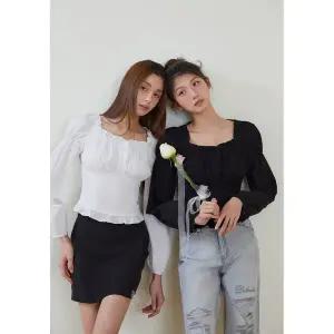 [에고이스트](강남점)[BL] 스퀘어넥 러플 볼륨 긴팔 블라우스(ES2OBL02)
