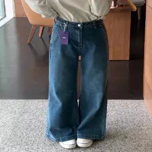 3357 진청 세미와이드 부츠컷 데님 (one color)