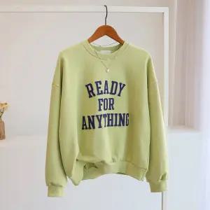 [잇수다] 애니싱 레터링 패치 루즈핏 쭈리 맨투맨