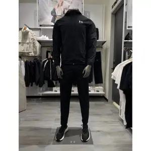 [언더아머](대전신세계) 남성 UA 라이벌 우븐 윈드브레이커 바람막이 팬츠 1390149-1390150