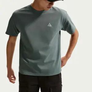 나이키 ACG 남성 티셔츠 반팔 DC5357-382