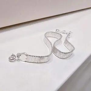 [골드스마일]S756 여성 뱀줄 디자인 팔찌 심플 포인트 데일리 은팔찌 실버925