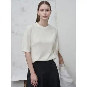 올리비아로렌 VOCAL5M3151 엠보 돌먼슬리브 탑_GN