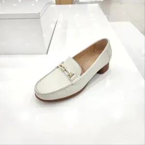 [탠디]by미셸 x23214 소가죽소재 4cm굽 앞 장식 여성 컴포트 로퍼 cc1_CC