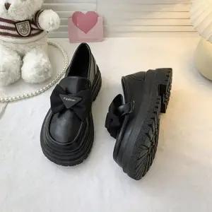 캐쥬얼화 로퍼 여자구두 통굽 통굽단화 플랫 스타일