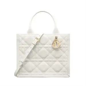 MUST IT_디올 Book Tote 스몰 백 M1325OWHP_M030