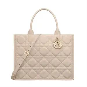 MUST IT_디올 Book Tote 미디엄 백 M1324OWHP_M51U