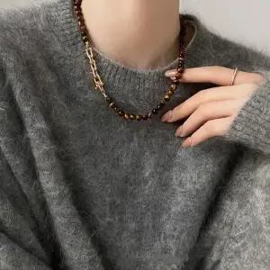 [옷자락]여자 고급 호안석 비즈 유니크 잠금 목걸이