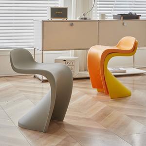 쌓을 있는 두꺼운 플라스틱 심플한 식당 모던하고 의자