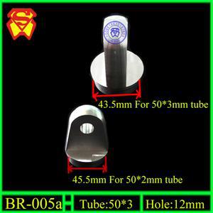 숨은선반브라켓 트러스 타워를 지원하는 아웃리거 알루미늄 회전 클램프